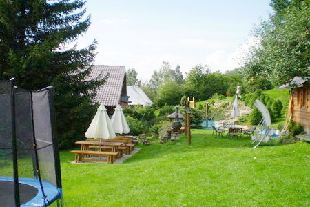 Ubytování v Romantickém penzionu v Albrechticích v Jizerských horách - hřiště