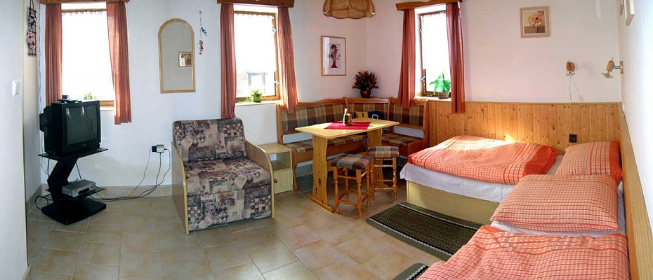 Ubytování v Romantickém penzionu u Tanvaldského Špičáku - panoramatické foto - apartmán