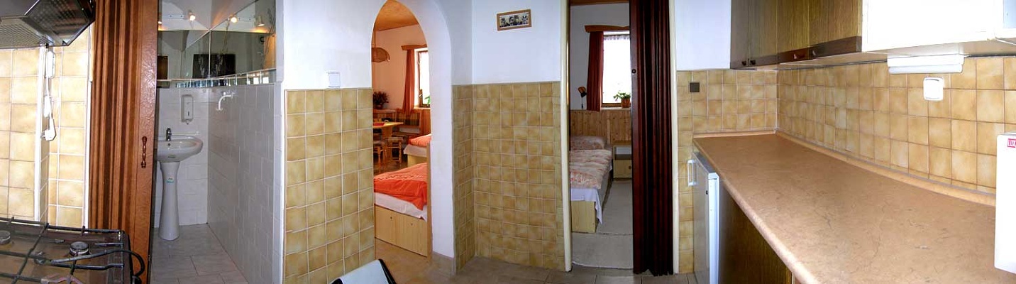 Ubytování v Romantickém penzionu v Albrechticích v Jizerských horách - panoramatické foto - apartmán